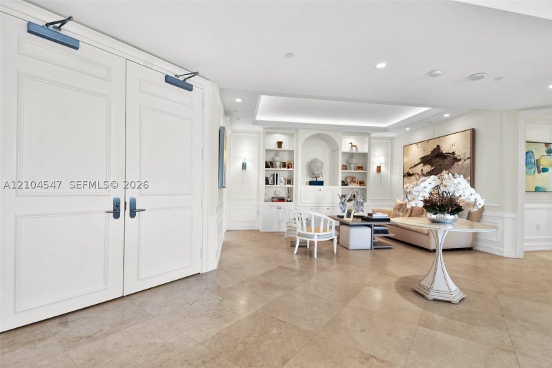 Condo for sale at Turnberry Ocean Colony 1401
