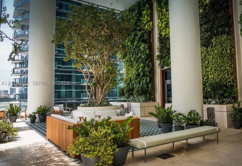 Condo for sale at SLS Lux Brickell 4405