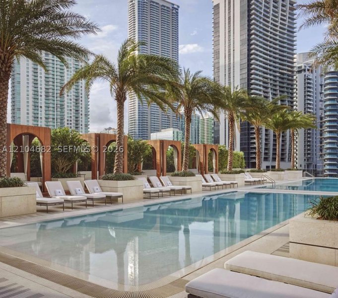Condo for sale at SLS Lux Brickell 4405