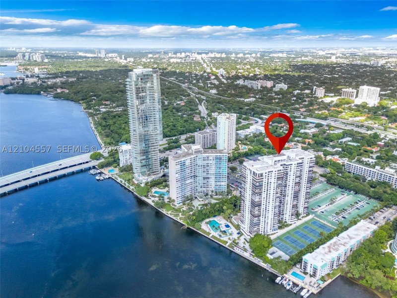 Condo for sale at Brickell Bay Club 1808