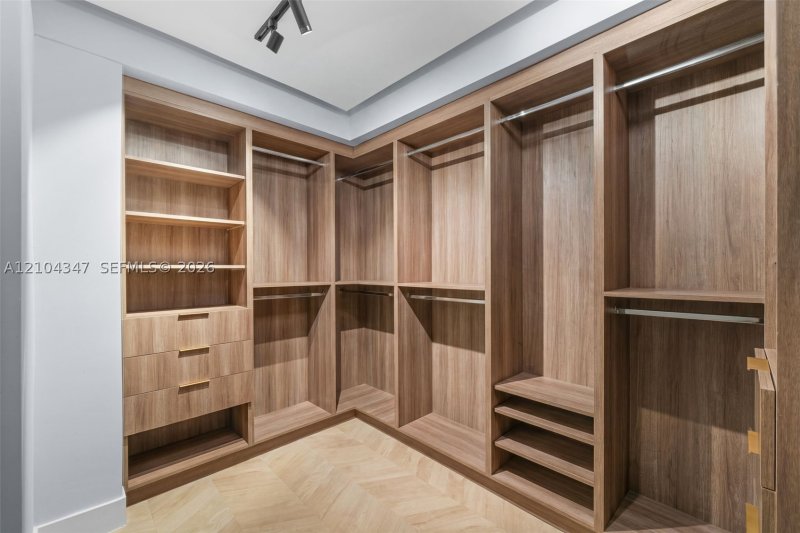 Comprar apartamento no The Plaza Bal Harbour 919