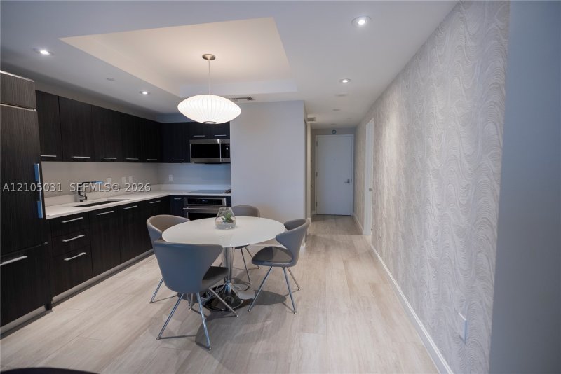 Aluguel de apartamento no Brickell Heights East 1705