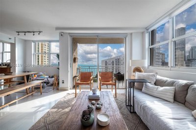 Alquiler de apartamento en Isola Brickell Key 1802