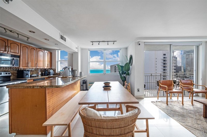 Alquiler de apartamento en Isola Brickell Key 1802