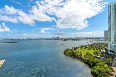 Comprar apartamento no Paramount Bay 1902