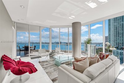 Comprar apartamento no Paramount Bay 1902