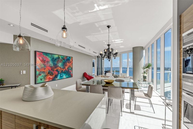 Comprar apartamento no Paramount Bay 1902