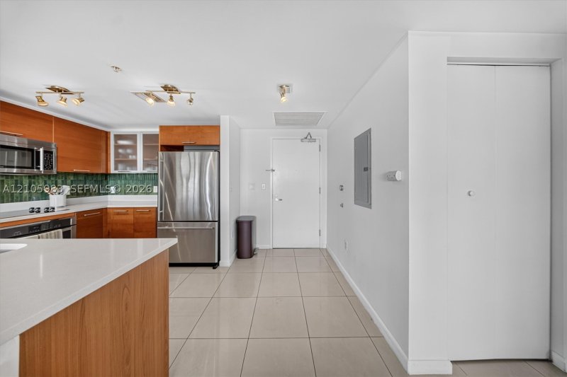 Condo for sale at Midtown Midblock 1106
