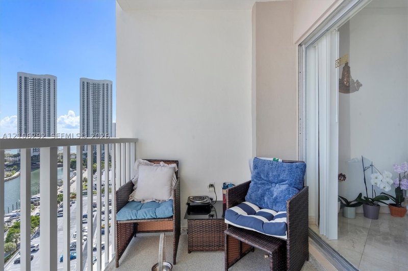 Comprar apartamento en Arlen House 1503