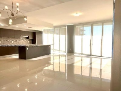 Comprar apartamento en Midtown Doral 305