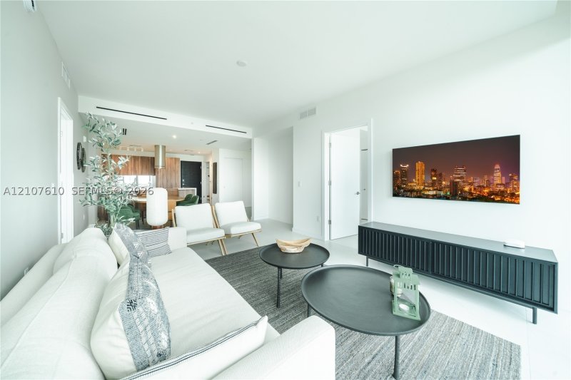 Apartment for rent at Alana Bay Harbor Island 705