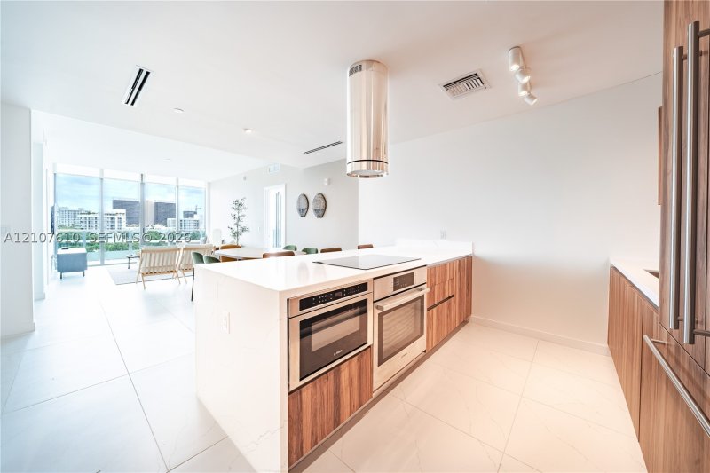 Apartment for rent at Alana Bay Harbor Island 705