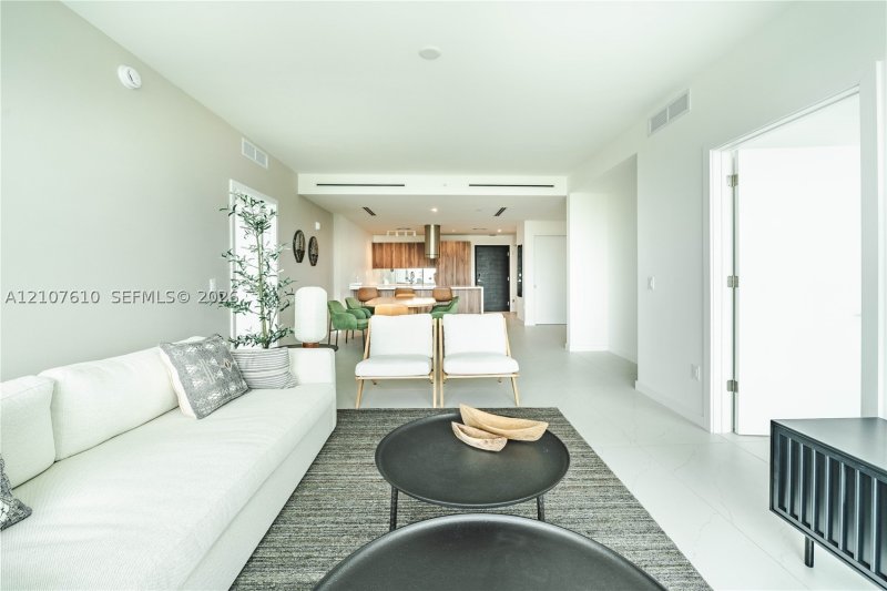 Apartment for rent at Alana Bay Harbor Island 705