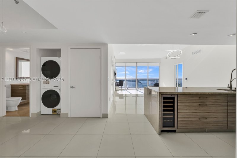 Condo for sale at Icon Brickell Tower I 5203