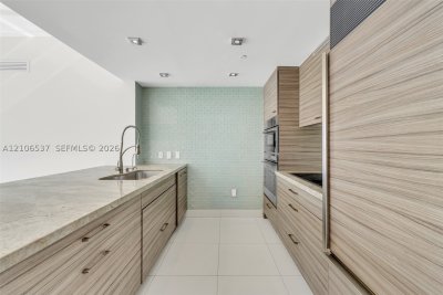 Comprar apartamento no Icon Brickell Tower I 5203