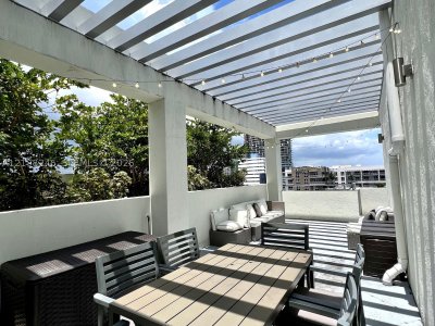 26 Edgewater Apt #910