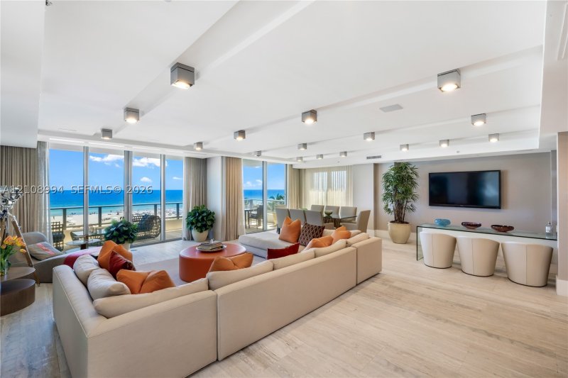 Apartment for rent at Ocean House U-0501