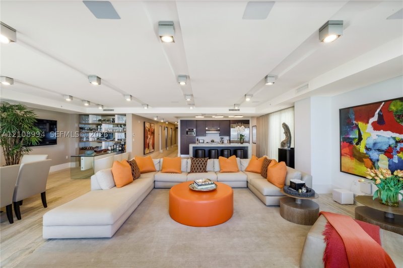 Apartment for rent at Ocean House U-0501
