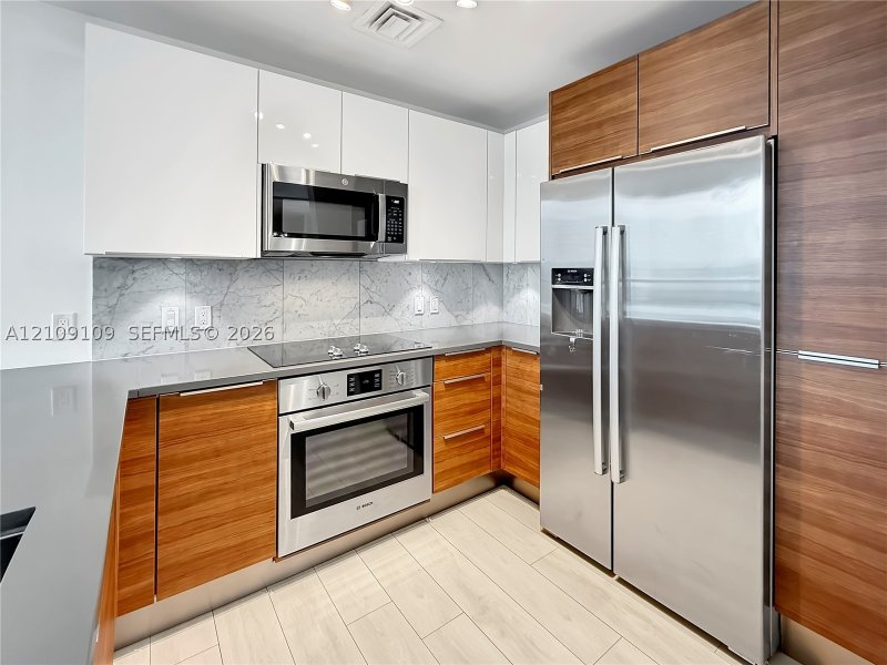 Aluguel de apartamento no The Crimson Miami 1403