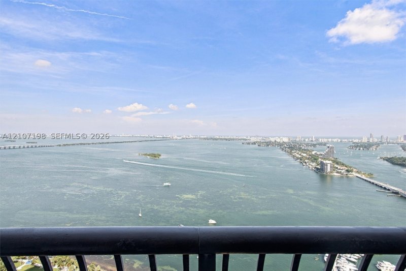 Apartment for rent at Opera Tower 4801