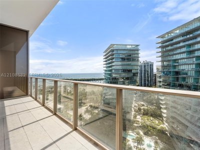 Comprar apartamento no Mr. C Residences Bayshore Tower 1707