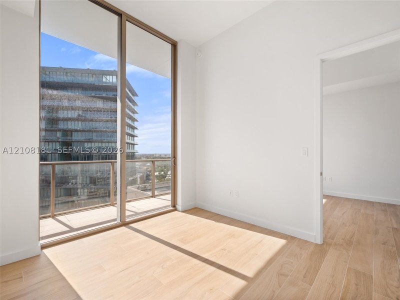 Comprar apartamento no Mr. C Residences Bayshore Tower 1707