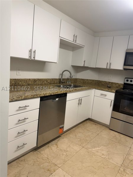Apartment for rent at Vue at Brickell 903