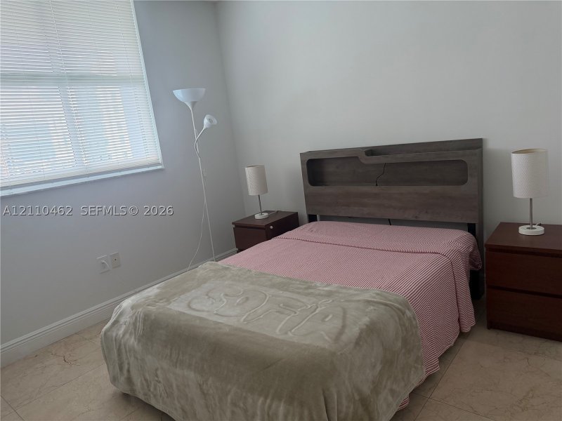 Apartment for rent at Vue at Brickell 903