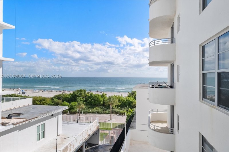 Condo for sale at Oceanside Plaza 5C