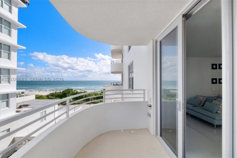 Condo for sale at Oceanside Plaza 5C