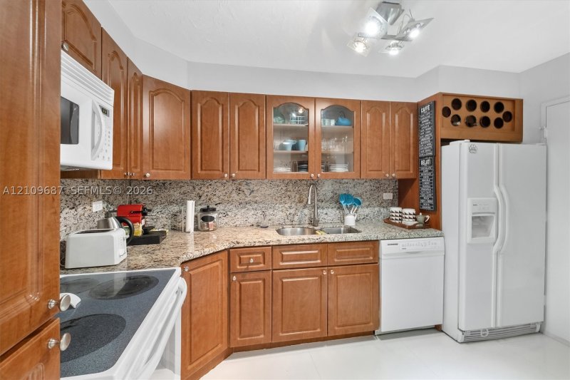 Condo for sale at Oceanside Plaza 5C