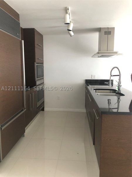 Apartment for rent at Icon Brickell Tower II 3507