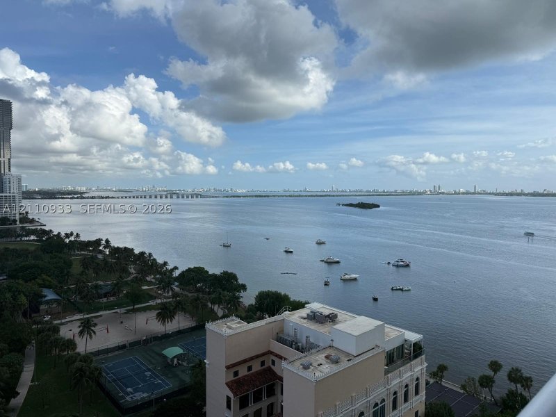 Aluguel de apartamento no The Grand A-2147