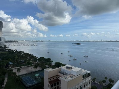 Aluguel de apartamento no The Grand A-2147