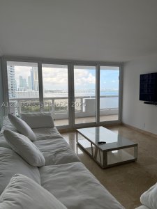 Aluguel de apartamento no The Grand A-2147