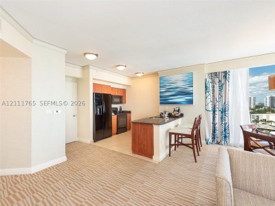 Comprar apartamento no Trump International Sonesta Beach Resort 1005