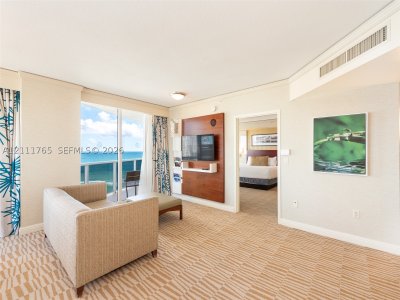 Comprar apartamento no Trump International Sonesta Beach Resort 1005
