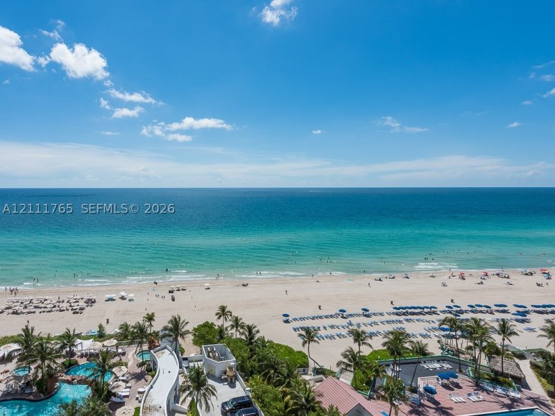 Comprar apartamento no Trump International Sonesta Beach Resort 1005