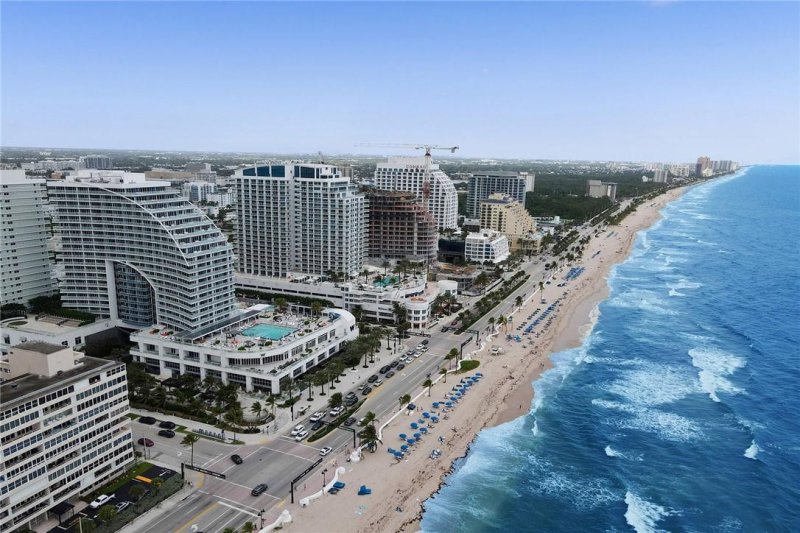 Condo for sale at W Residences Ft Lauderdale 1806