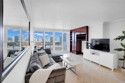 Aluguel de apartamento no The Grand C-4044