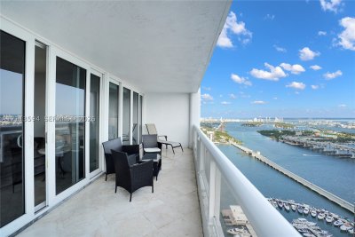 Aluguel de apartamento no The Grand C-4044