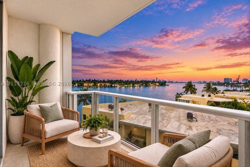 Condo for sale at King Cole 425