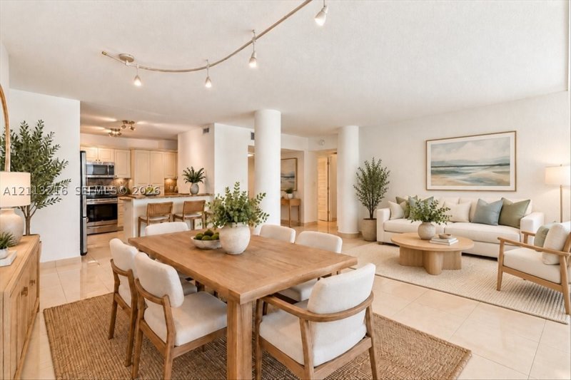 Condo for sale at King Cole 425