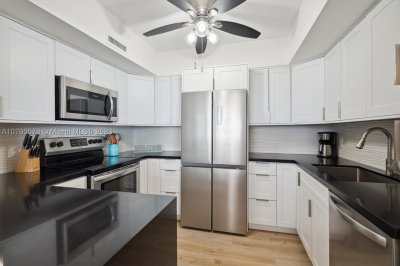 Aluguel de apartamento no Alexander Towers 710