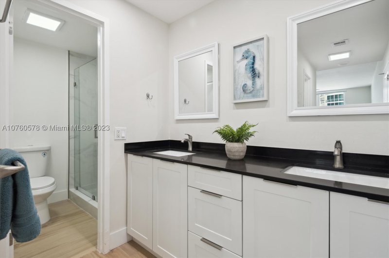 Apartment for rent at Alexander Towers 710