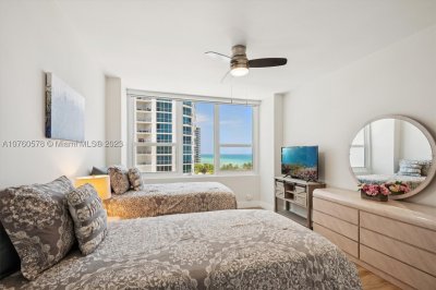 Aluguel de apartamento no Alexander Towers 710