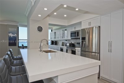 Aluguel de apartamento no Alexander Towers PH-12