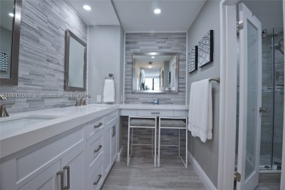 Aluguel de apartamento no Alexander Towers PH-12