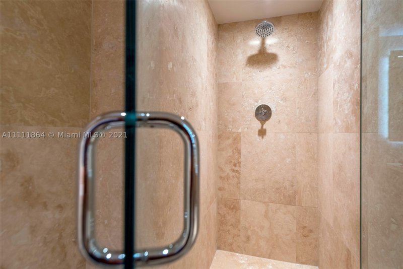 Apartment for rent at 1 Hotel & Homes South Beach 906