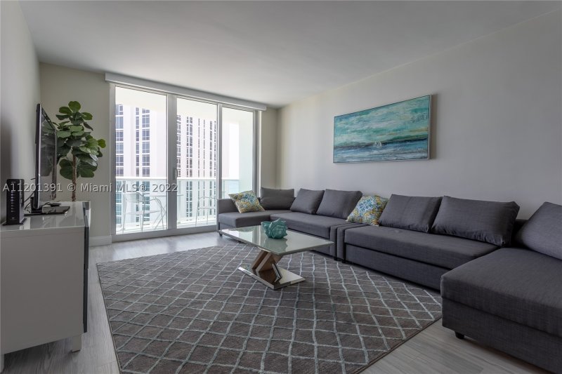 Apartment for rent at Tides Hollywood Beach 10M